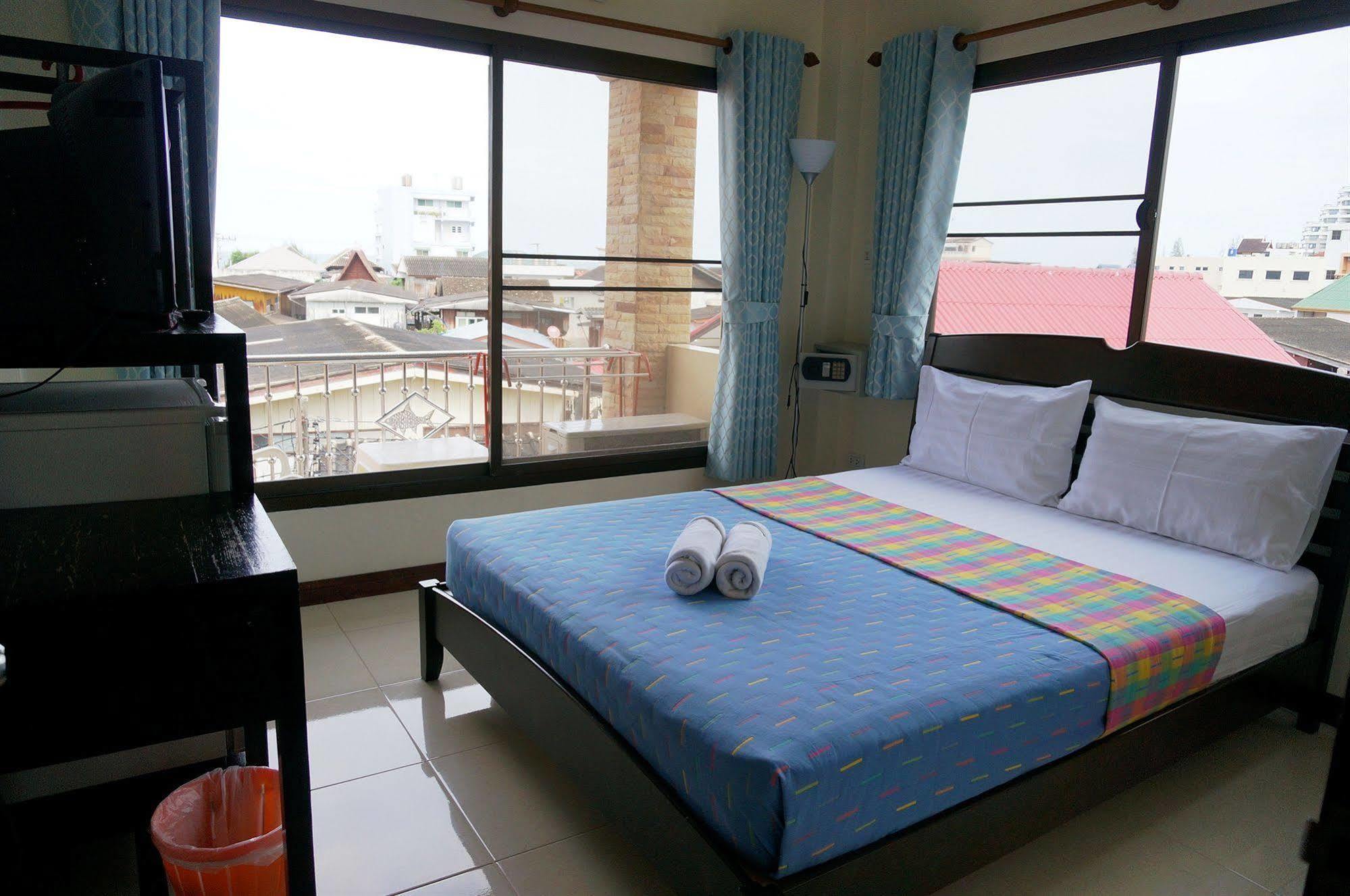 Baan Taweesuk Guest House HHQ Eksteriør bilde