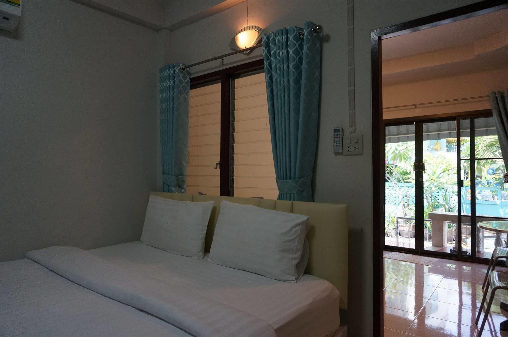 Baan Taweesuk Guest House HHQ Eksteriør bilde
