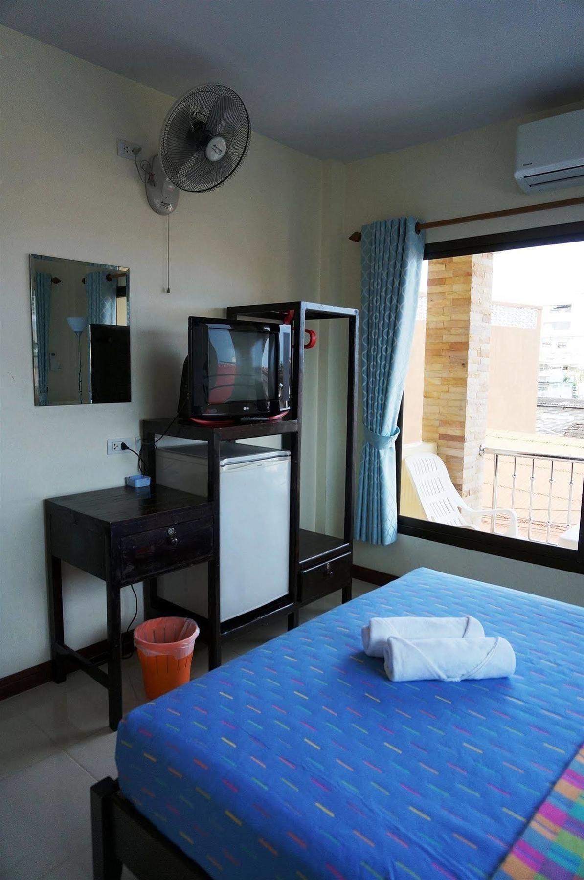 Baan Taweesuk Guest House HHQ Eksteriør bilde