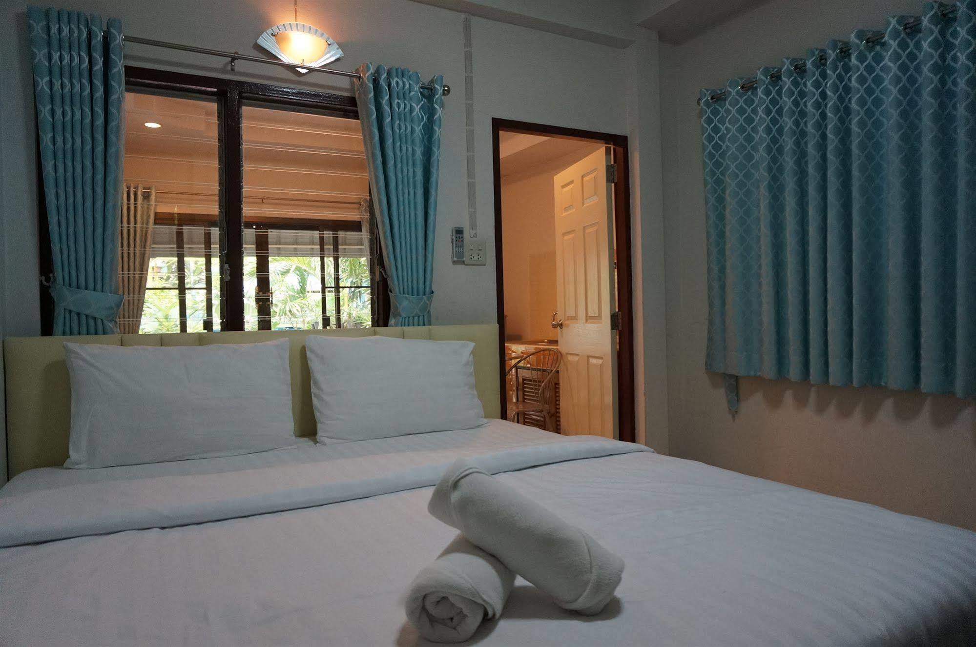Baan Taweesuk Guest House HHQ Eksteriør bilde
